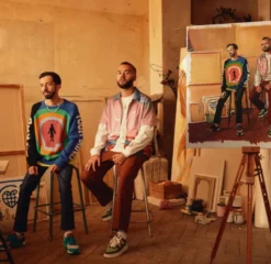 Album33 T 30 CM Les autres c'est nous