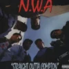 Album33 T 30 CM Straight Outta Compton